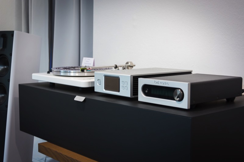 Sales of high-end audio and hi-fi equipment, such as amplifiers, öoudspeakers, turntables, dac's, streamers and cables